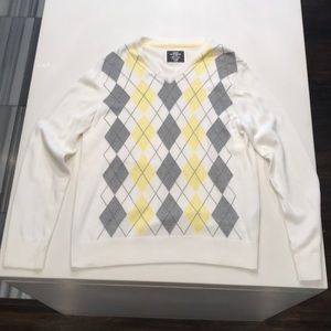H&M White V-Neck Argyle Sweater - XL